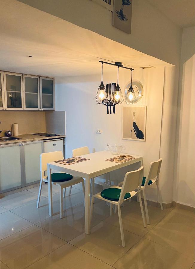 Sunny Sea View Studio Apartamento Herzelia Exterior foto