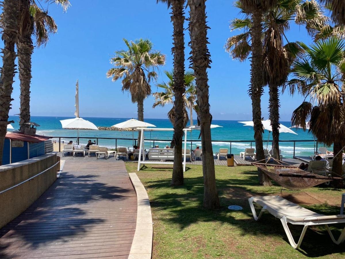 Sunny Sea View Studio Apartamento Herzelia Exterior foto