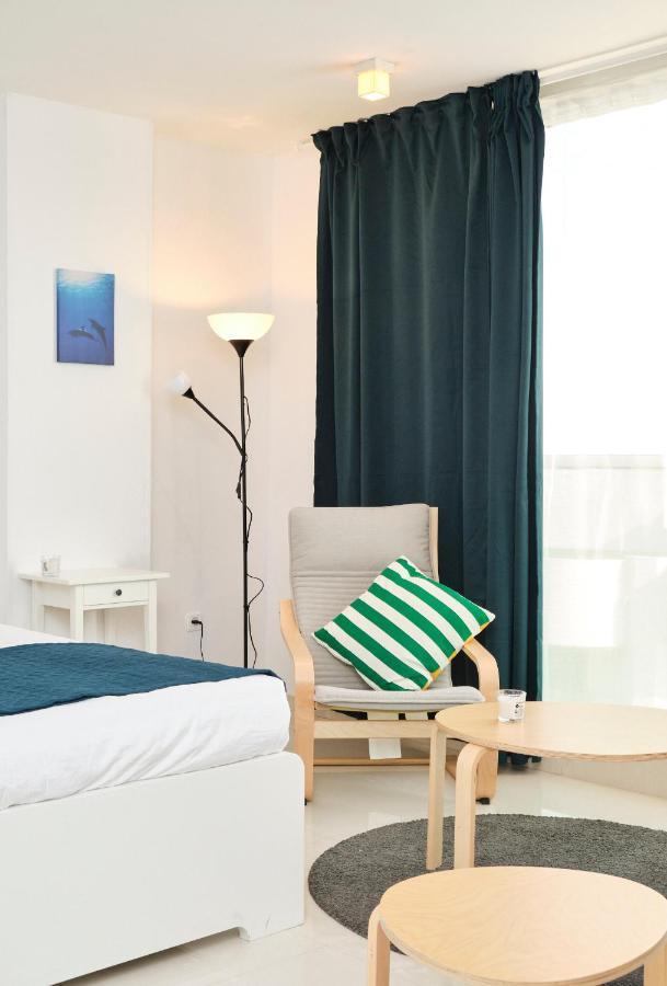 Sunny Sea View Studio Apartamento Herzelia Exterior foto