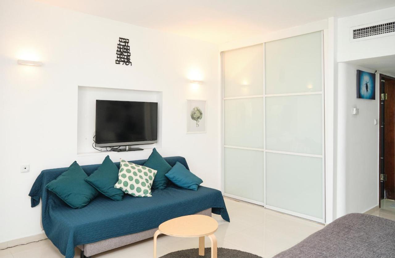 Sunny Sea View Studio Apartamento Herzelia Exterior foto