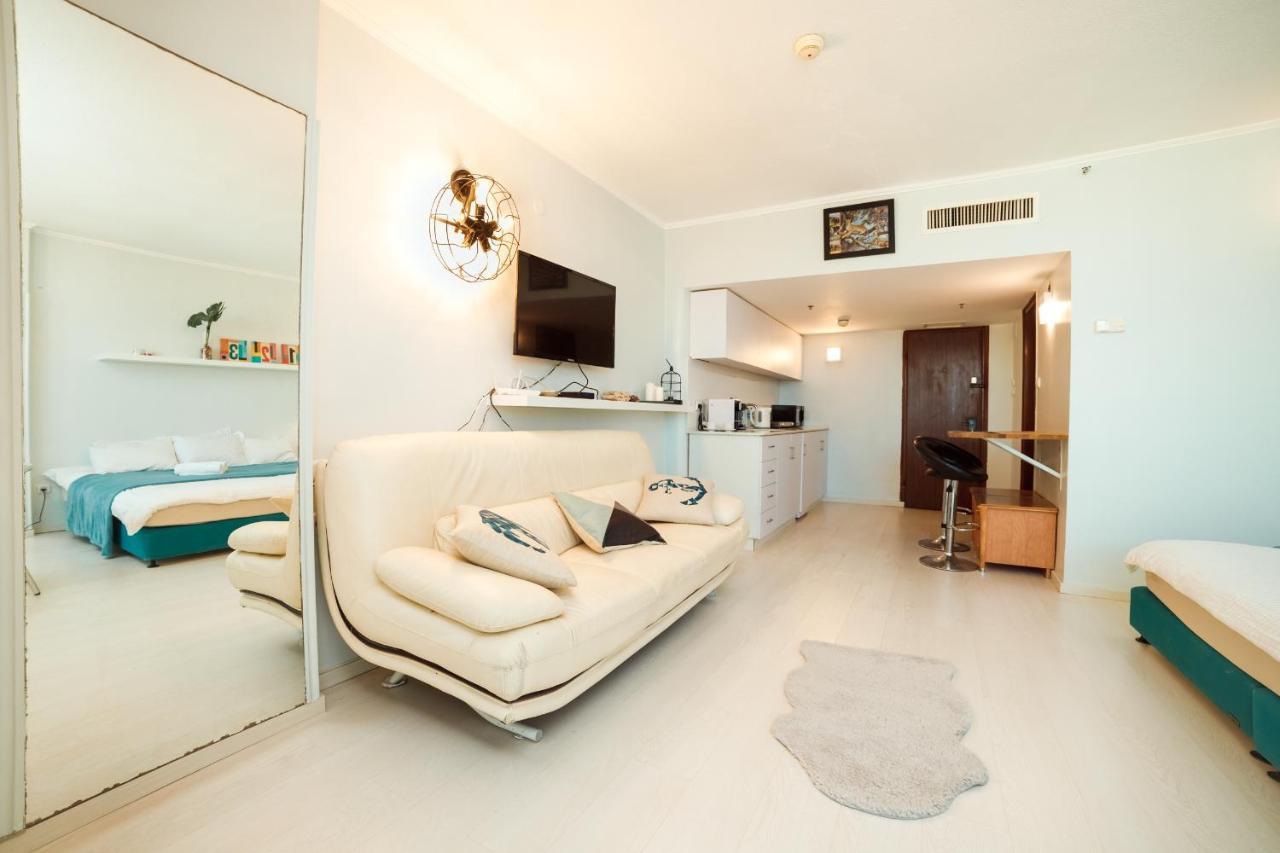 Sunny Sea View Studio Apartamento Herzelia Exterior foto
